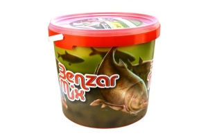 Găleată Fitofag Benzar 2.4kg prezentare set cu mix, aditiv și presă pastile demontată.