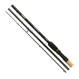 Lansetă Formax Aries Feeder 3.90m 100g – Detaliu al blancului din Carbon HM2 echipat cu inele Seaguide SiC și mâner ergonomic de plută cu EVA.