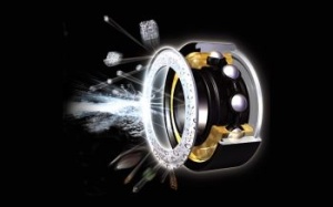 Mulineta Daiwa Emblem Pro 5000 – Big Pit pentru pescuit la crap, cu Wormshaft, CRBB și tambur ABS pentru lansări lungi și control perfect.