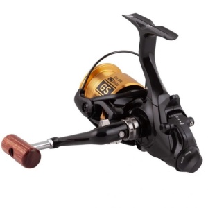 Mulineta Daiwa GS BR LT – mulinetă free spool cu tehnologie LT, frână ATD și tambur ABS Long Cast, ideală pentru feeder și method feeder.