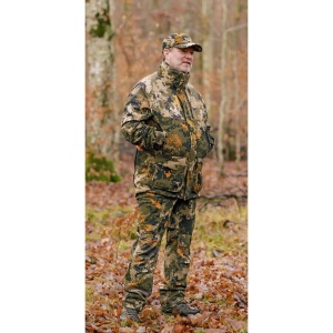Pantaloni vânătoare Blaser Silence 2L Camo impermeabili cu camuflaj HunTec și fermoare de ventilație.