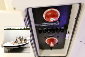 Selector Blue Sea m-Series Mini Dual Circuit Plus – Managementul energiei la nivel profesional, într-un format ultra-compact pentru siguranță deplină