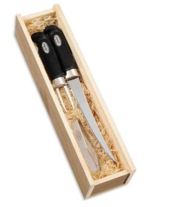 Set filetat Marttiini – Kit complet cu cuțit de 19cm, furcă și pensetă pentru oase, prezentat în cutie de lemn premium.