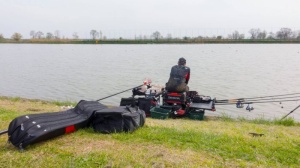 Husa Daiwa Tournament Pro Feeder Holdall 2 Lansete + 2 Mulinete 180cm - Img 11