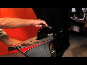 : Hydrofoil StingRay XR4 pentru motoare de 40 - 300 CP – Stabilizator nautic de înaltă performanță fabricat în SUA, nivel maxim de ridicare (Nivel 3), finisaj next-gen și montaj rapid în 2 șuruburi.