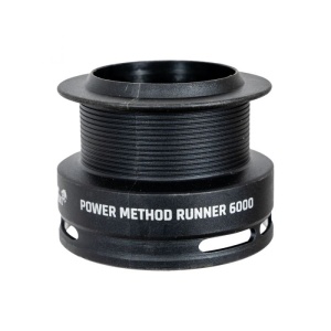 Mulineta Carp Expert Power Method Runner cu sistem bait-runner, tambur metalic și construcție robustă, ideală pentru pescuit la feeder, method feeder și crap.
