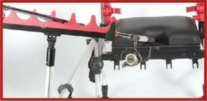 Scaun FilFishing FilexFeeder – Kit complet cu braț telescopic montat, picioare de 100cm și husă de transport inclusă