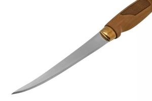 Cuțit Filetat Marttiini Superflex 15 – Lamă extra-flexibilă de 150mm din oțel inox, mâner din mesteacăn cu model laser și teacă din piele închisă la culoare.