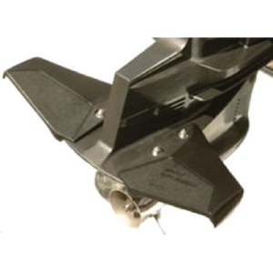 Hydro-stabilizator Attwood 9400-7 pentru motoare de 50 - 300 CP – Hydrofoil premium cu design „Gull Wing” (aripi de pescăruș) pentru reducerea frecării, glisare rapidă și kit de montaj din oțel inox inclus.
