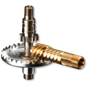 Mulineta Daiwa Emblem 25 C QD 4500 – Big Pit compact cu corp ZAION, tambur 25mm și sistem Quick Drag pentru lansări precise și control total.