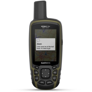 Dispozitiv Garmin GPSMAP 65s cu precizie GNSS multi-band, hărți TopoActive Europa, senzori ABC și ecran color lizibil în lumină solară