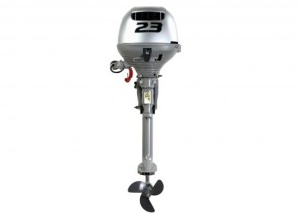 Motor barcă Honda BF2.3DH SCHU 2.3CP cu cizmă scurtă 418 mm, motor compact în 4 timpi, răcire pe aer, greutate 13,5 kg, ideal pentru bărci gonflabile și pescuit recreativ.