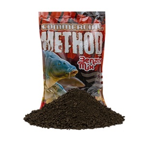 Nada Benzar Mix Method Comercial 800g – nadă special creată pentru lacuri comerciale, cu micropelete și făinuri de pește grase, ideală pentru atragerea și selecția crapului mare pe iazuri private.