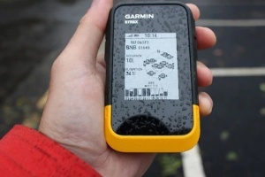 Garmin eTrex SE – Navigator portabil cu ecran de 2.2”, suport multi-GNSS, autonomie 168h, busolă digitală și conectivitate Garmin Explore. Perfect pentru drumeții și geocaching.
