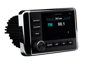 Unitate audio marină Kicker KMC4 (51KMC4) cu management Dual-Zone – Centru media premium pentru ambarcațiuni, putere 160W pe 4 canale, funcție hands-free cu microfon extern inclus, ecran color de 3 inch și protecție totală IP66.