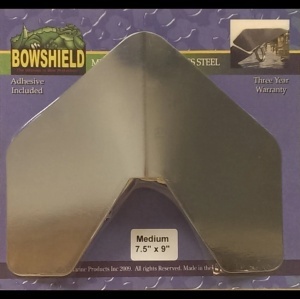 Protecție de provă din inox medie Gator Guards BowShield 19.05 x 22.86 cm, din inox 316 cu finisaj oglindă și adeziv poliuretanic, ideală pentru protejarea etravei împotriva ancorei și rolelor peridocului.