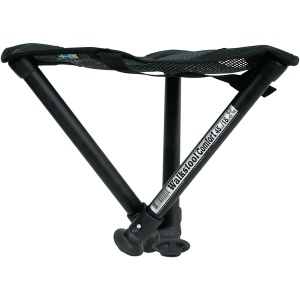Scaun Trepied Walkstool Comfort – model suedez premium, picioare telescopice din aluminiu, șezut ergonomic din plasă, stabilitate și confort în teren