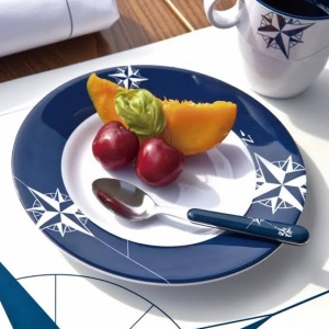 Set de 24 de tacâmuri antialunecare din inox Cutlery Northwind de la Marine Business pentru 6 persoane, realizate din oțel inoxidabil AISI 18/0 cu mânere ergonomice din ABS și inel antiderapant.