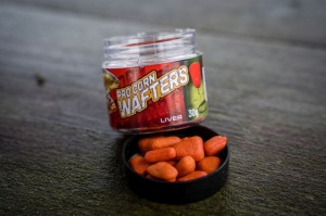 Wafters Benzar Pro Corn Method Feeder 14mm – momeli tip porumb cu flotabilitate echilibrată „slow suspending”, aromă intensă și selecție clară pentru crap, ideale pentru method feeder pe orice tip de apă