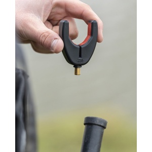 Cap Suport Față Daiwa N’Zon Compact – inserție TPE moale, canal pentru fir și filet de alamă, perfect pentru feeder pe ape comerciale.
