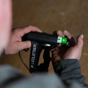 Lanternă frontală reîncărcabilă Ledlenser H7R Core 1000 lumeni Advanced Focus System IP67 - Img 7