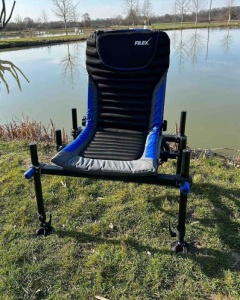 Scaun Filex Superior Feeder Chair – Detaliu picioare Ø36mm cu filet universal și șezut premium din spumă cu memorie.