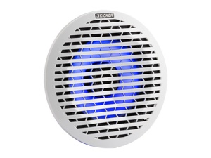 Sistem de boxe coaxiale marine low-profile Kicker KM614FL 6.5" – Pereche de difuzoare ultra-subțiri pentru ambarcațiuni, putere de vârf 130W la 4 Ohmi, iluminare LED RGB integrată și două seturi de grile incluse (albe și argintii).