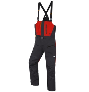 Costum tehnic de iarnă Graff WARMGUARD EXTREME Winter Set 220-O-B-4 de culoare oliv, echipat cu membrană BRATEX de 25.000mm, izolație termică SUBZERO pentru ger extrem de până la –50°C, finisaj DRY CARE și fermoare YKK AquaGuard.