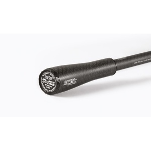 Lansetă Rapture Black Cross 2.43m 28g cu blanc din carbon SX4Nano, acțiune Extra-Fast și inele Fuji K Alconite, ideală pentru pescuit modern cu năluci în apă dulce și sărată.