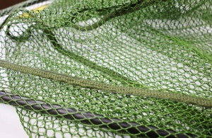 Minciog Sportex Carp Carbon Olive 107x107cm cu coadă carbon 180cm, brațe carbon, plasă cauciucată adâncă, ideal pentru pescuit crap.