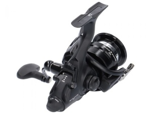Mulineta Daiwa Black Widow BR LT free spool cu Tough Digigear, frână ATD și tambur ABS Long Cast, ideală pentru pescuit all-round și feeder