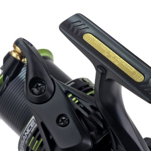 Mulinetă Formax Elegance Method SuperChamp Feeder 6500LC – Construcție NCRT ultra-ușoară, ax din titan, sistem Worm Shaft și tambur Long Cast cu clipsuri metalice duble.