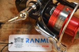 Mulineta Ryobi Ranmi Ultimate Warrior BR – puternică, rezistentă și extrem de versatilă. Perfectă pentru spinning și staționar, cu tambur metalic și manivelă CNC.