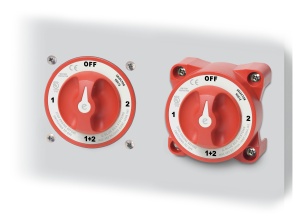 Selector Blue Sea e-Series Dual Circuit Plus – Managementul inteligent care separă motorul de accesorii pentru o siguranță maximă pe apă
