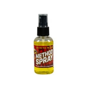 Spray Benzar Mix Method 50ml – atractant spray cu aderență ridicată și dizolvare rapidă, creează nor vizual intens pentru feeder și method feeder, ideal pentru activare instant a vadului.