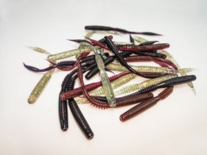 Vierme Owner Shiver Tail 11.5cm 10buc/plic 09 Black Grape - Img 2