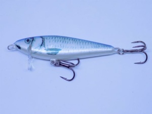 Vobler Kenart Flash 6cm 10g sinking Natural Roach Blue - Img 2