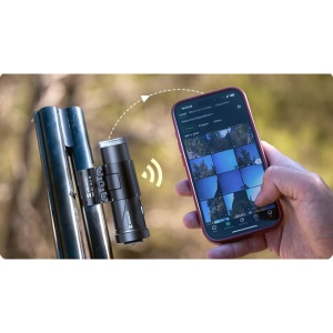 Cameră de acțiune pentru vânătoare HIKMICRO HIKCam A7E 4K 64GB, echipată cu sistem de activare la recul, zoom 2x-8x, protecție IP67 și adaptoare de montaj pe țeavă.