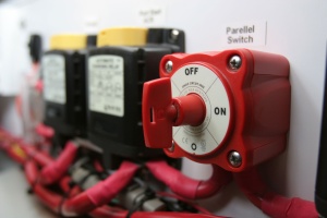 Contact General Blue Sea m-Series Mini cu Cheie – Performanță americană și securitate antifurt într-un design compact și durabil