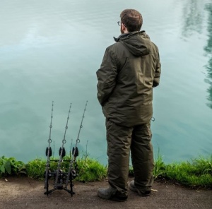 Costum Daiwa Winter Carp Olive Green - Img 4