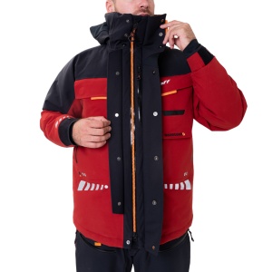 Costum tehnic de iarnă Graff WARMGUARD EXTREME Winter Set 220-O-B-4 de culoare oliv, echipat cu membrană BRATEX de 25.000mm, izolație termică SUBZERO pentru ger extrem de până la –50°C, finisaj DRY CARE și fermoare YKK AquaGuard.