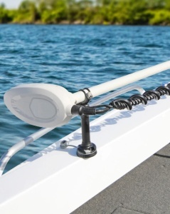 Kit complet suport stabilizator Railblaza pentru motor electric de trolling – Include bază StarPort, distanțier fix de 160mm din nailon armat cu fibră de sticlă și clemă flexibilă G-Hold 35 cu eliberare rapidă.