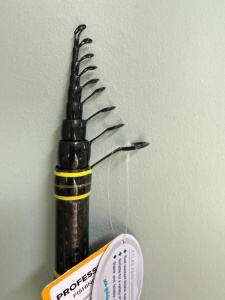 Lansetă bologneză Benzar Concourse Blade Bolo 6m, ultraușoară, realizată din carbon Toray 46T, cu inele Seaguide Zirconia și mandrină Fuji pentru control și precizie maximă.