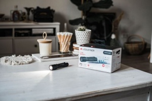 Lanterna Ledlenser P3 Core Black ultra-compactă de 90 lumeni cu focalizare AFS