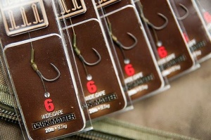 Montura Korda Carp Rig Dark Matter Wide Gape + Free Extenda Stops, 1buc/blister - Img 3