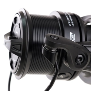 Mulinetă Formax Elegance Method Accela Cast 6000 – Echipament de elită pentru feeder, dotat cu sistem de oscilație lentă, frână rapidă Speed Drag și tambur Long Cast cu clipsuri duble.