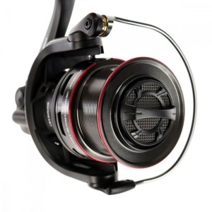 Mulinetă Formax Visage Feeder 3000 – Detaliu tambur cu clipsuri metalice duble și mecanism Worm Shaft pentru performanță de top.
