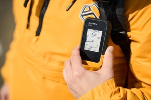 Garmin eTrex SE – Navigator portabil cu ecran de 2.2”, suport multi-GNSS, autonomie 168h, busolă digitală și conectivitate Garmin Explore. Perfect pentru drumeții și geocaching.