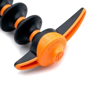Cap suport feeder Guru Reaper Rod Rest 22cm cu 11 poziții individuale, brațe laterale reglabile și design compact pentru control și siguranță maximă la pescuit.