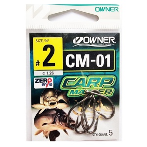 Cârlig Owner CM-01 Carp Master Flyliner Magic cu ZERO EYE și vârf Magic Fusso, proiectat pentru prezentări pop-up și Hair Rig, oferind fixare sigură și protecție maximă a firului în drilluri cu crapi mari